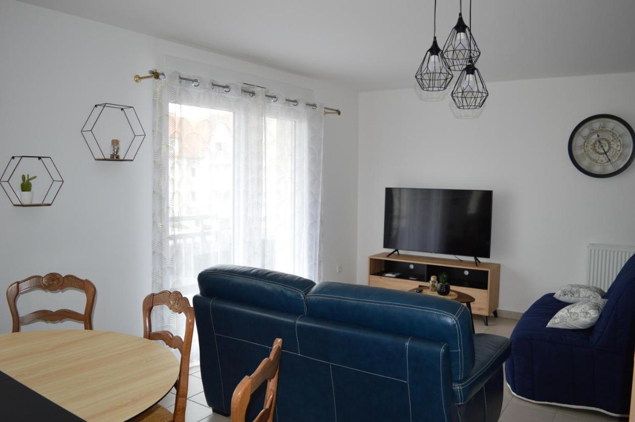 Appartement Spacieux Avec Balcon - A 50M De La Plage Courseulles-sur-Mer Eksteriør bilde