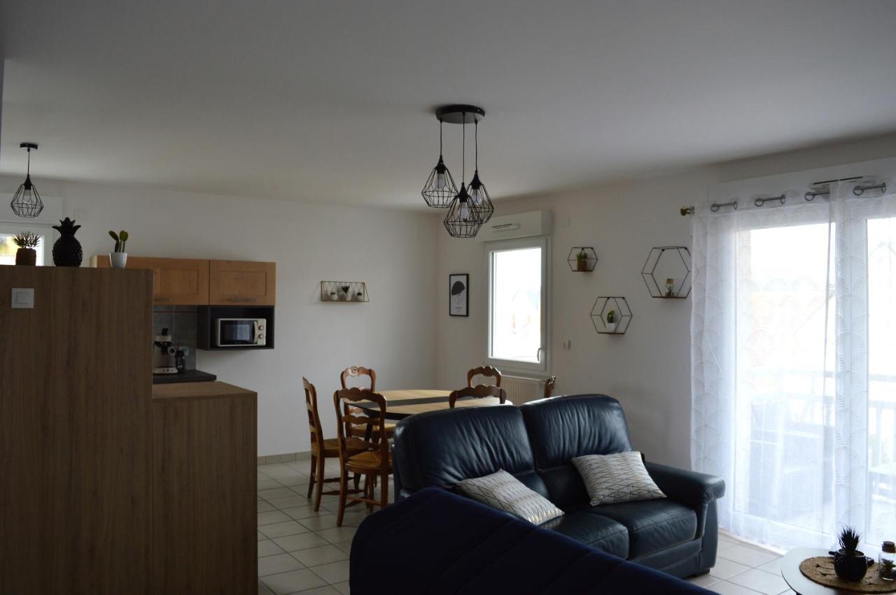 Appartement Spacieux Avec Balcon - A 50M De La Plage Courseulles-sur-Mer Eksteriør bilde